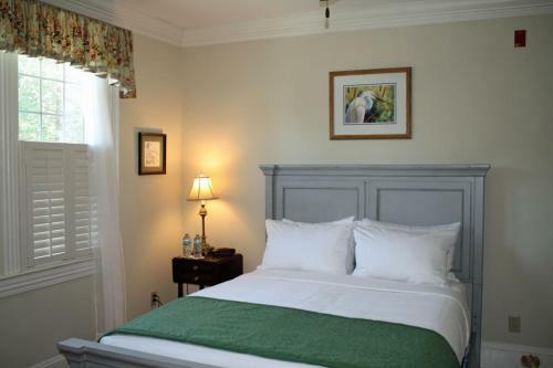 Posada State Street Inn