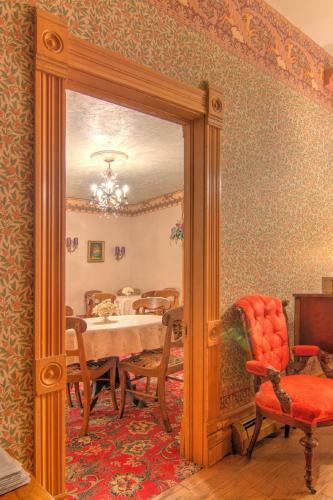 Bed & Breakfast Berthoud Inn & Events