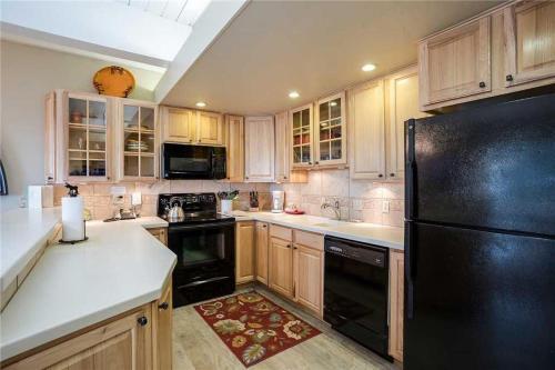 Storm Meadows Club A Condominiums - Ca111