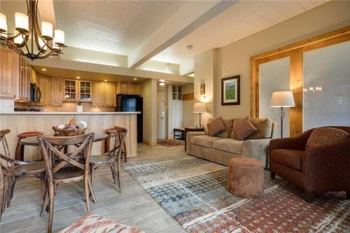 Storm Meadows Club A Condominiums - Ca111