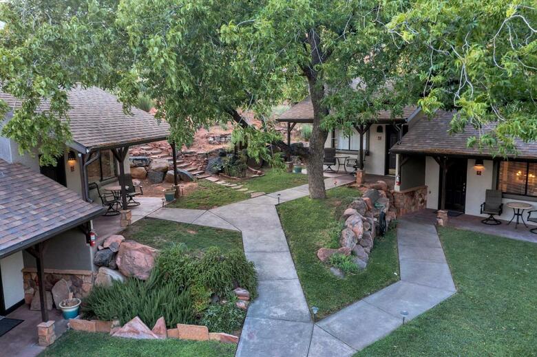 Hotel Red Rock Inn Cottages