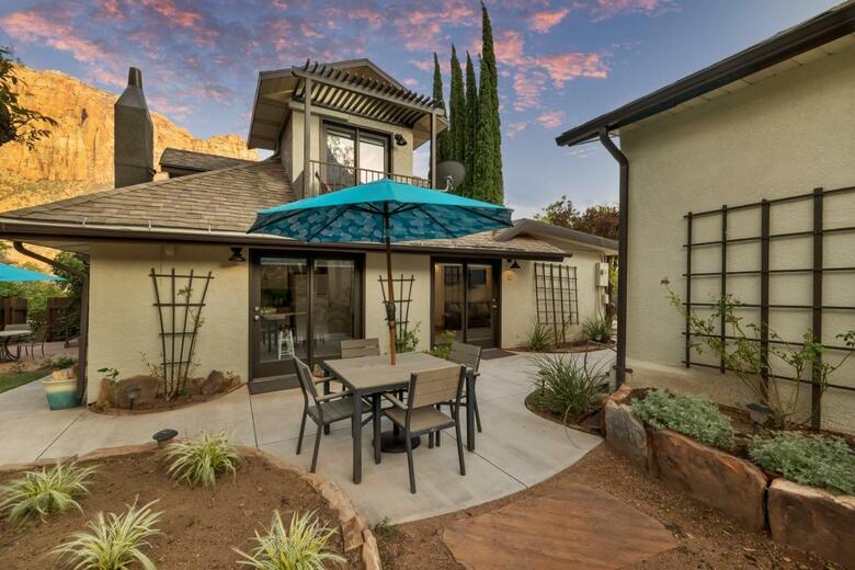 Hotel Red Rock Inn Cottages