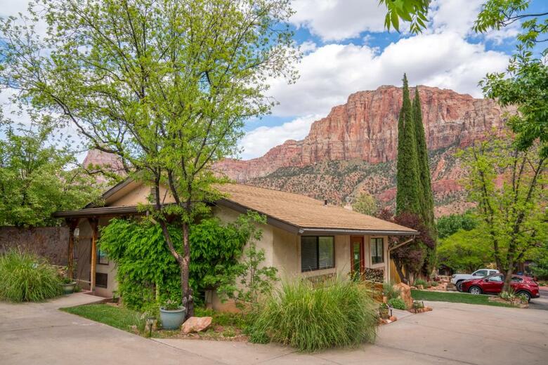 Hotel Red Rock Inn Cottages