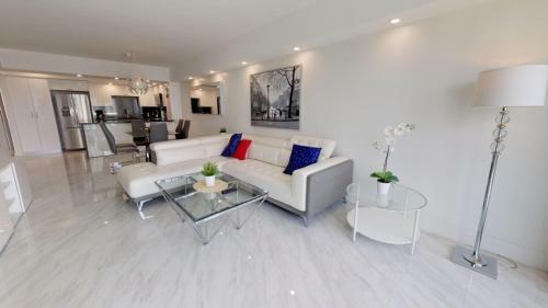 Apartamento Collins Condo #245963
