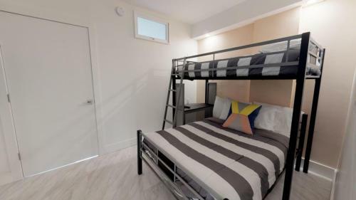 Apartamento Collins Condo #245963