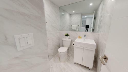 Apartamento Collins Condo #245963