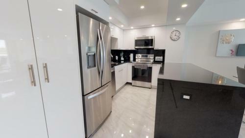 Apartamento Collins Condo #245963