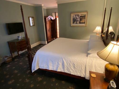 Bed & Breakfast Foley House Inn