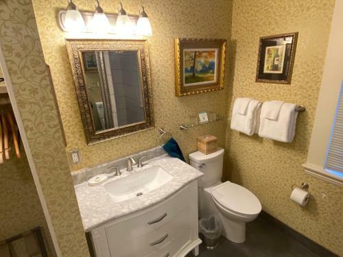 Bed & Breakfast Foley House Inn