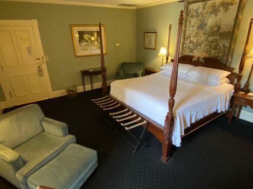 Bed & Breakfast Foley House Inn
