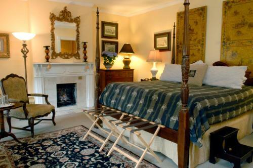 Bed & Breakfast Foley House Inn