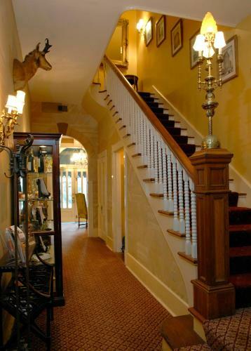 Bed & Breakfast Foley House Inn