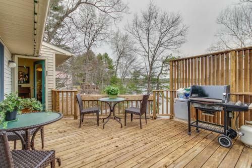 Selah Lakefront Retreat