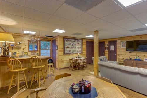 Hemlock Hideaway