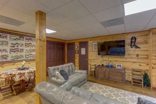 Hemlock Hideaway