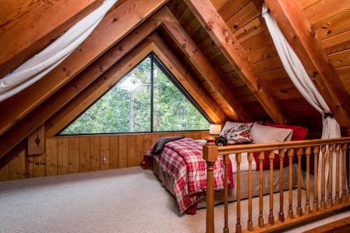Shaver Village Chalet