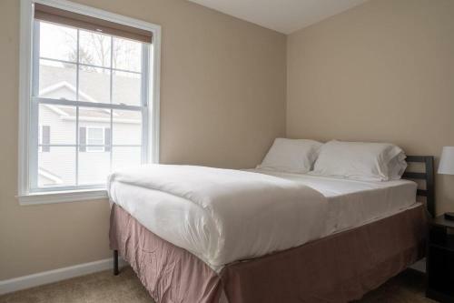 West Point Retreat 6 Bd 4 Ba