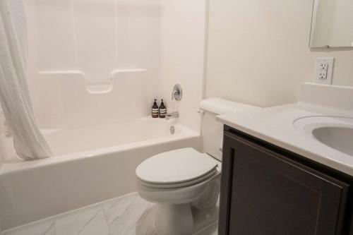 West Point Retreat 6 Bd 4 Ba
