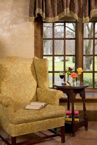 Bed & Breakfast Hillbrook Inn & Spa