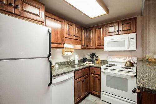 Storm Meadows Club B Condominiums - Cb115