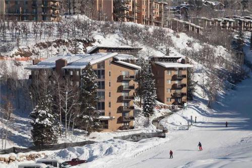 Storm Meadows East Slopeside - Se044