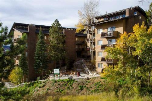 Storm Meadows East Slopeside - Se044
