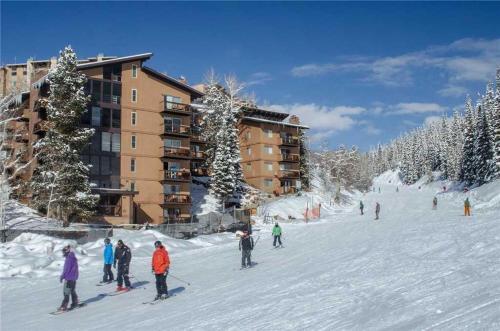 Storm Meadows East Slopeside - Se044