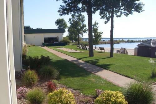 Hotel Tawas Bay Beach Resort