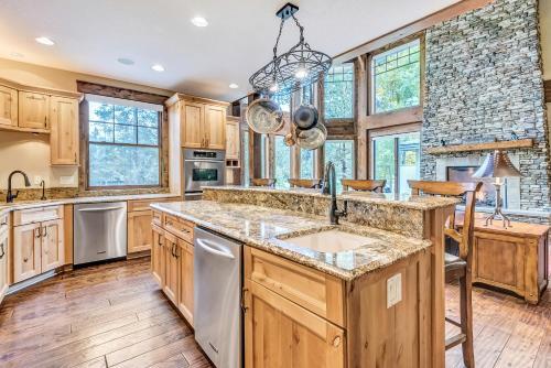 13 Vine Maple Home