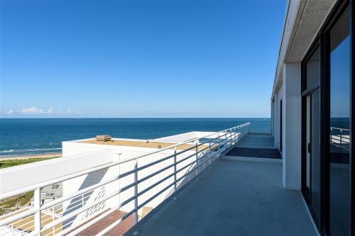 Apartamento Penthouse At Sunchase IV Condo