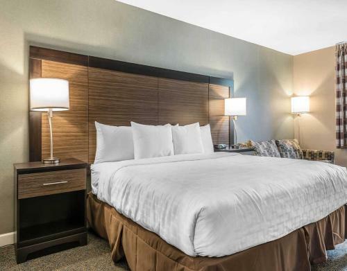 Hotel Clarion Inn Belle Vernon