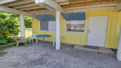 Dutch Treat House