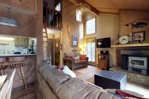 Snugglers Inn Condominium