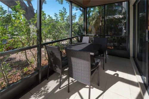 Apartamento East Gulf Condo #1321