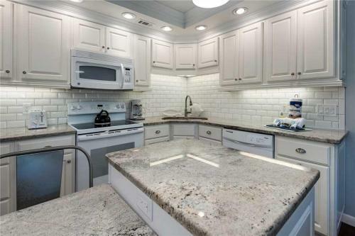Apartamento East Gulf Condo #1321