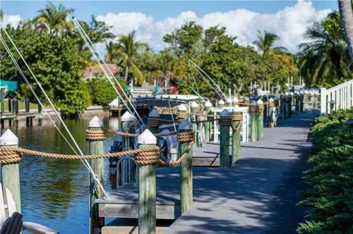 Apartamento East Gulf Condo #1321