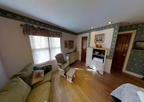 Bed & Breakfast Dodgeton Creek Inn