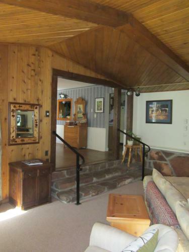 Bed & Breakfast Dodgeton Creek Inn