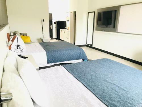 Hy-lo Hotel