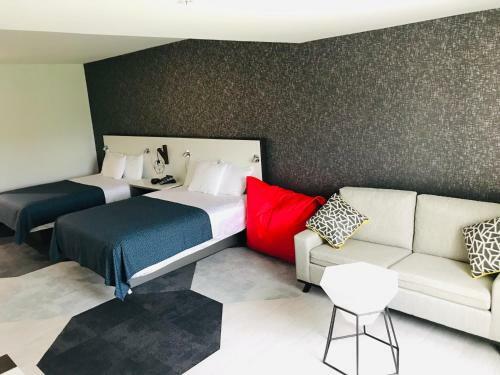 Hy-lo Hotel