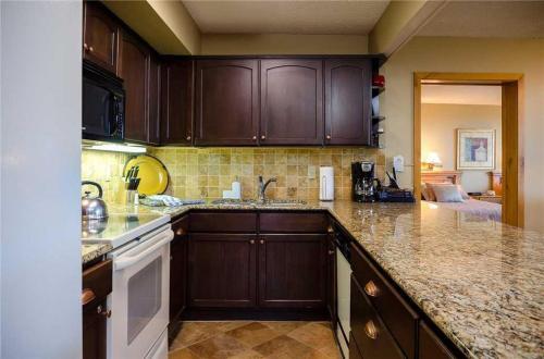 Bronze Tree Condominiums - Bt206