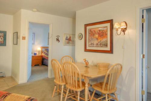 Villas At Walton Creek - V1421