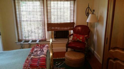 Bed & Breakfast Inn At Clearwater Pond