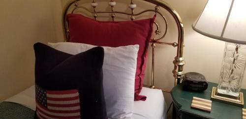 Bed & Breakfast Inn At Clearwater Pond