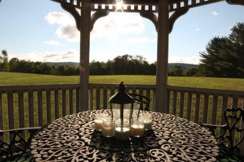 Bed & Breakfast Inn At Clearwater Pond