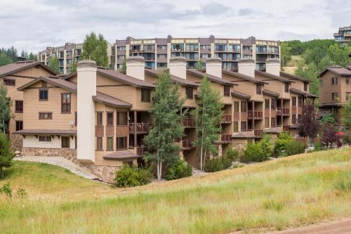 1855 Ski Time Square Townhouse Unit 122