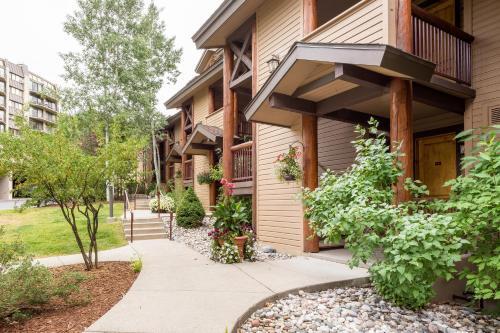 1855 Ski Time Square Townhouse Unit 122