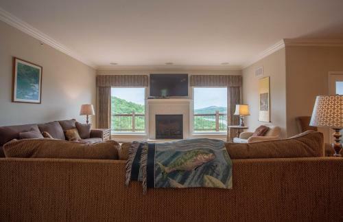 Turtle Ridge Home