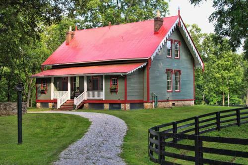 Historic Blue Wing Landing Inn