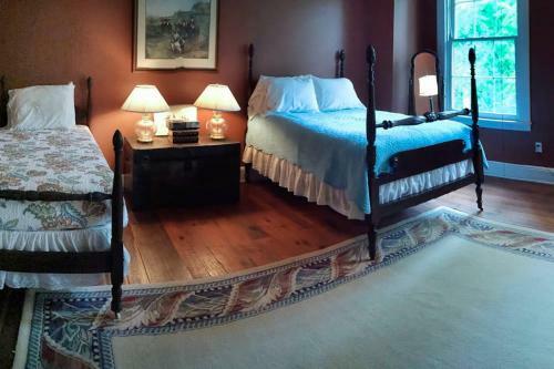 Historic Blue Wing Landing Inn
